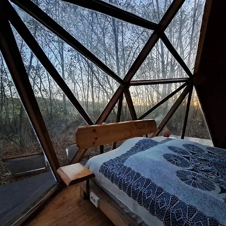 Lelek Lak Dome Lodge Debrecen